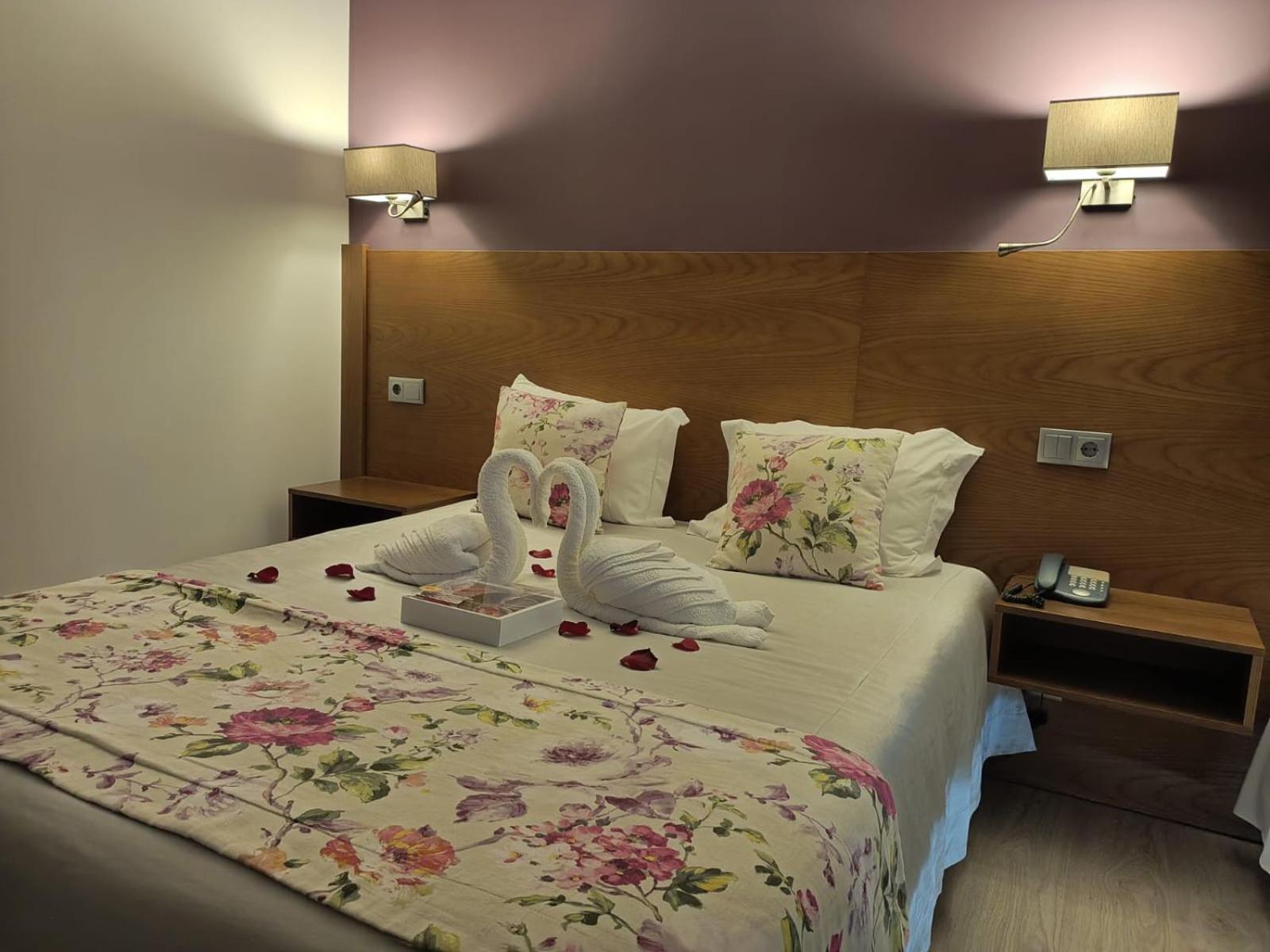 Hotel Santo Antonio De Padua Fátima Extérieur photo
