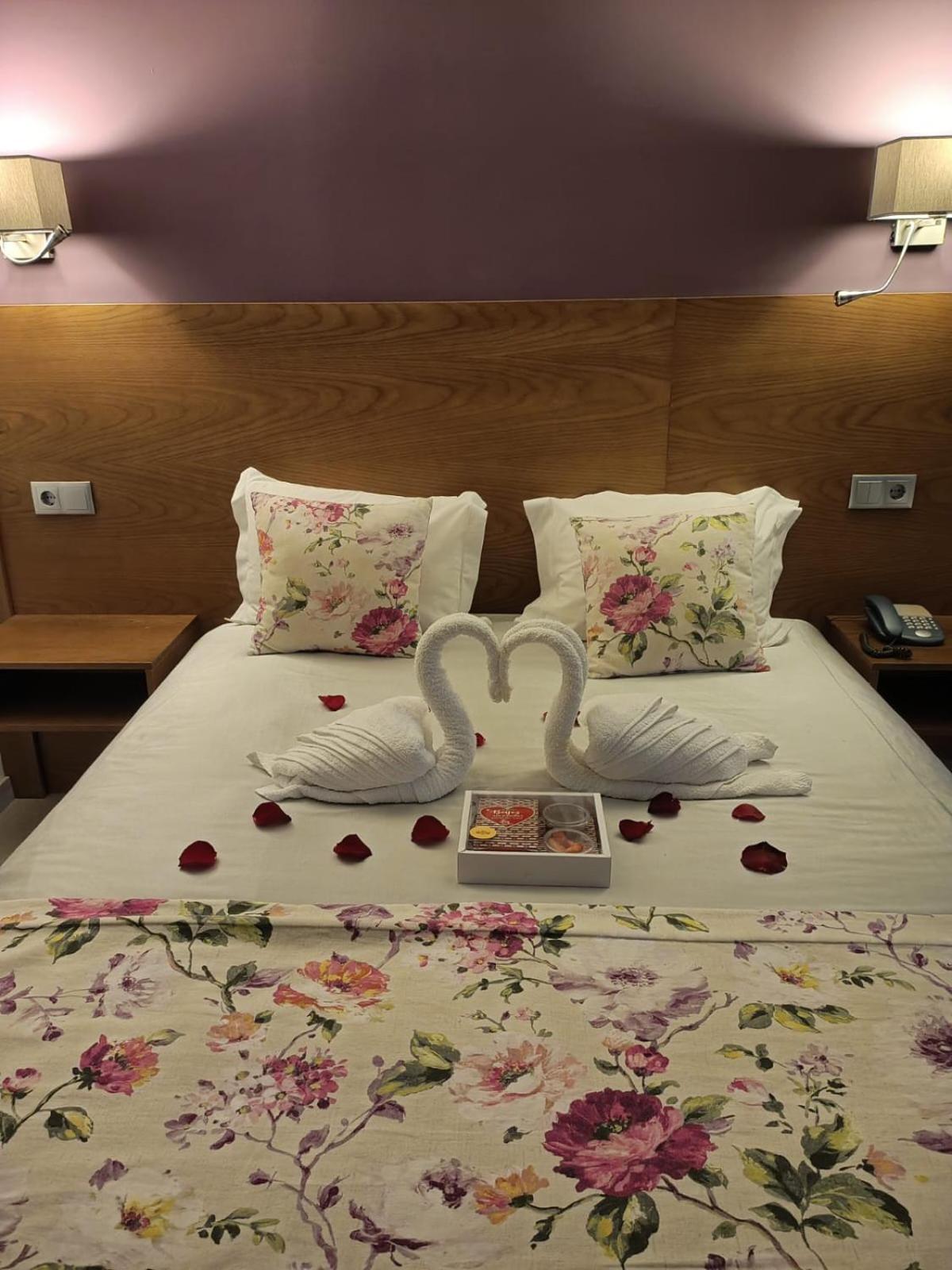 Hotel Santo Antonio De Padua Fátima Extérieur photo