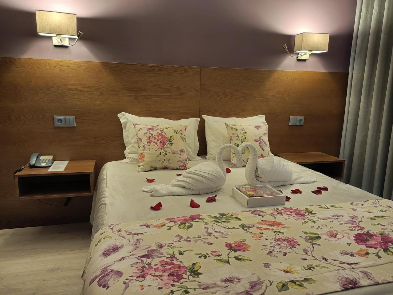 Hotel Santo Antonio De Padua Fátima Extérieur photo