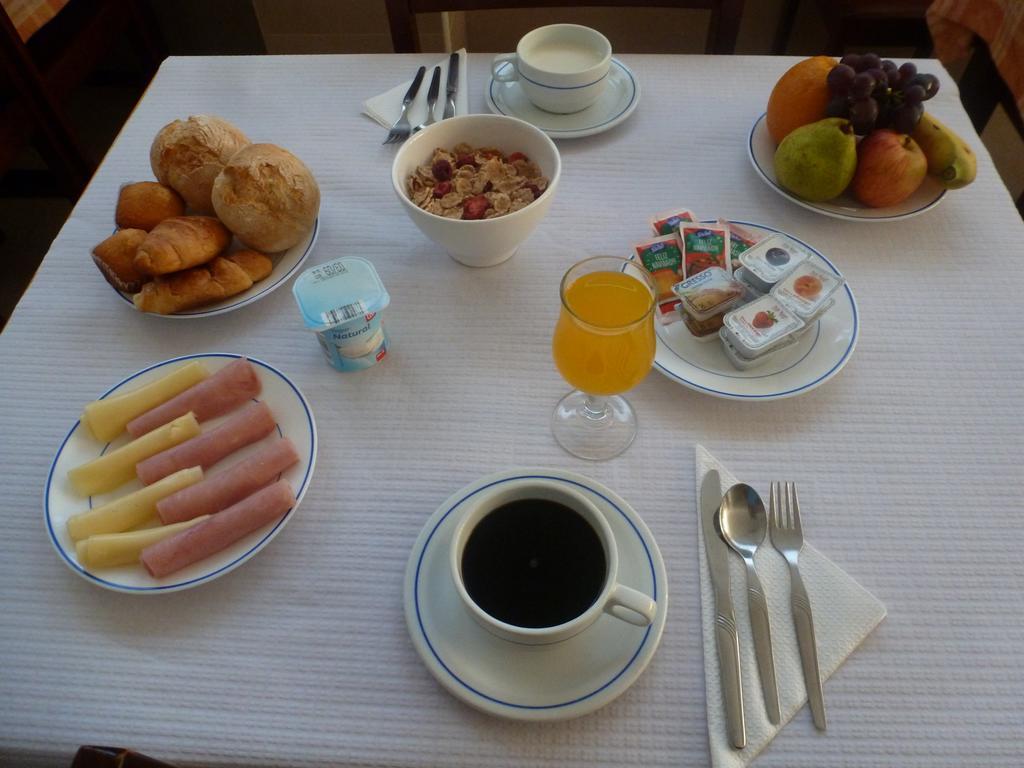 Hotel Santo Antonio De Padua Fátima Extérieur photo